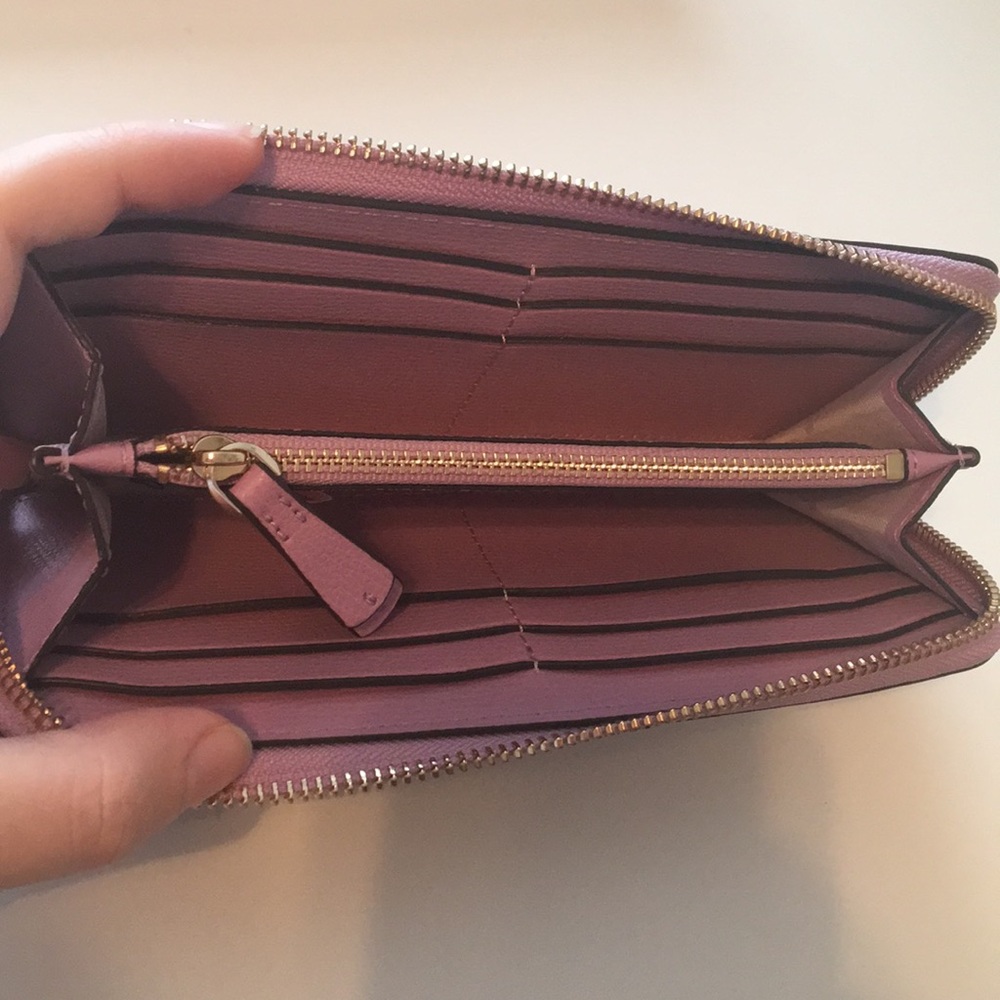 Authentic Kate Spade Wallet - Picture 3 of 6